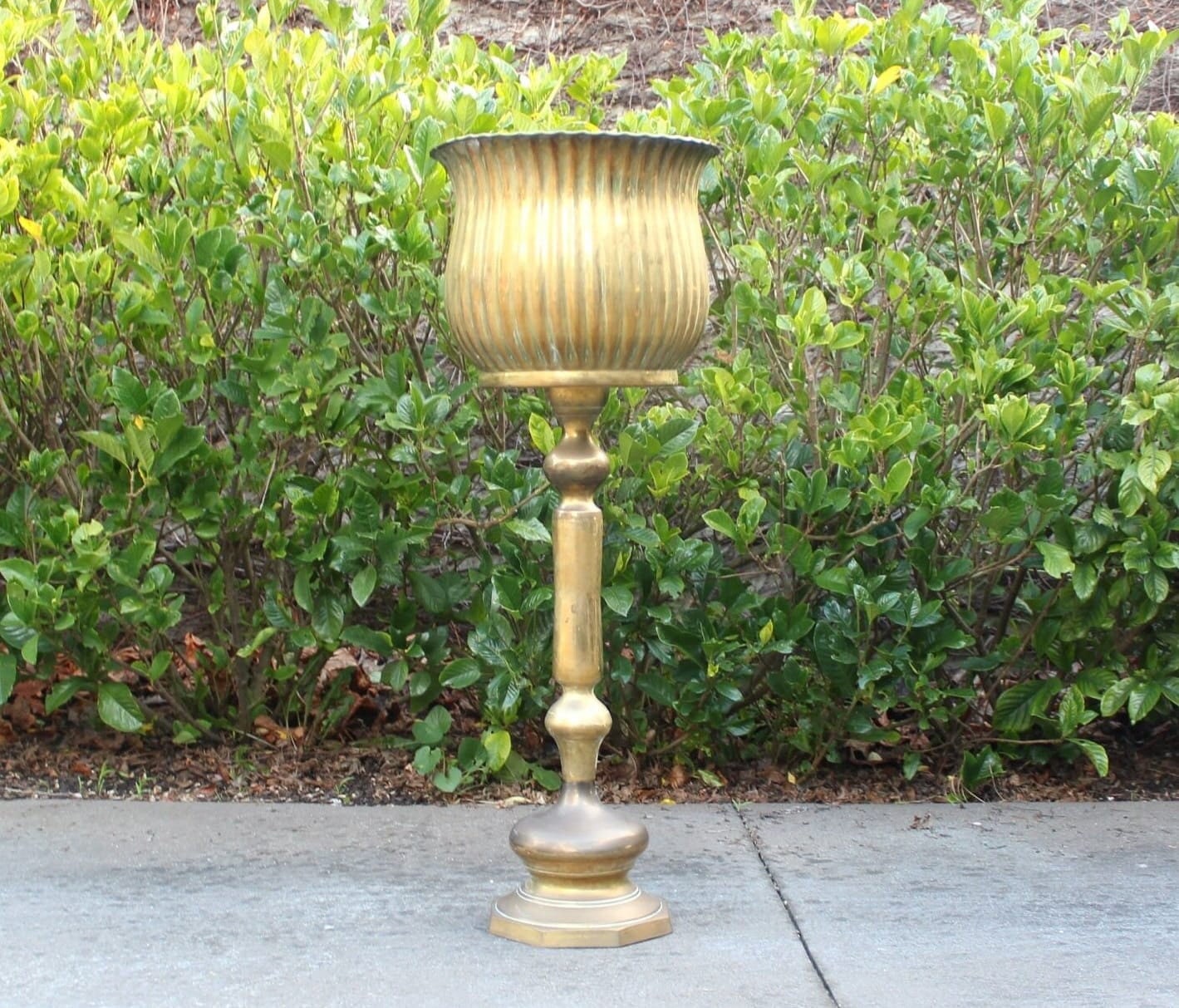 80cmH Brass Plant Stand on Pedestal, Solid , Footed Brass Plant Stand, Vintage Brass Stand, Tall Brass Planter