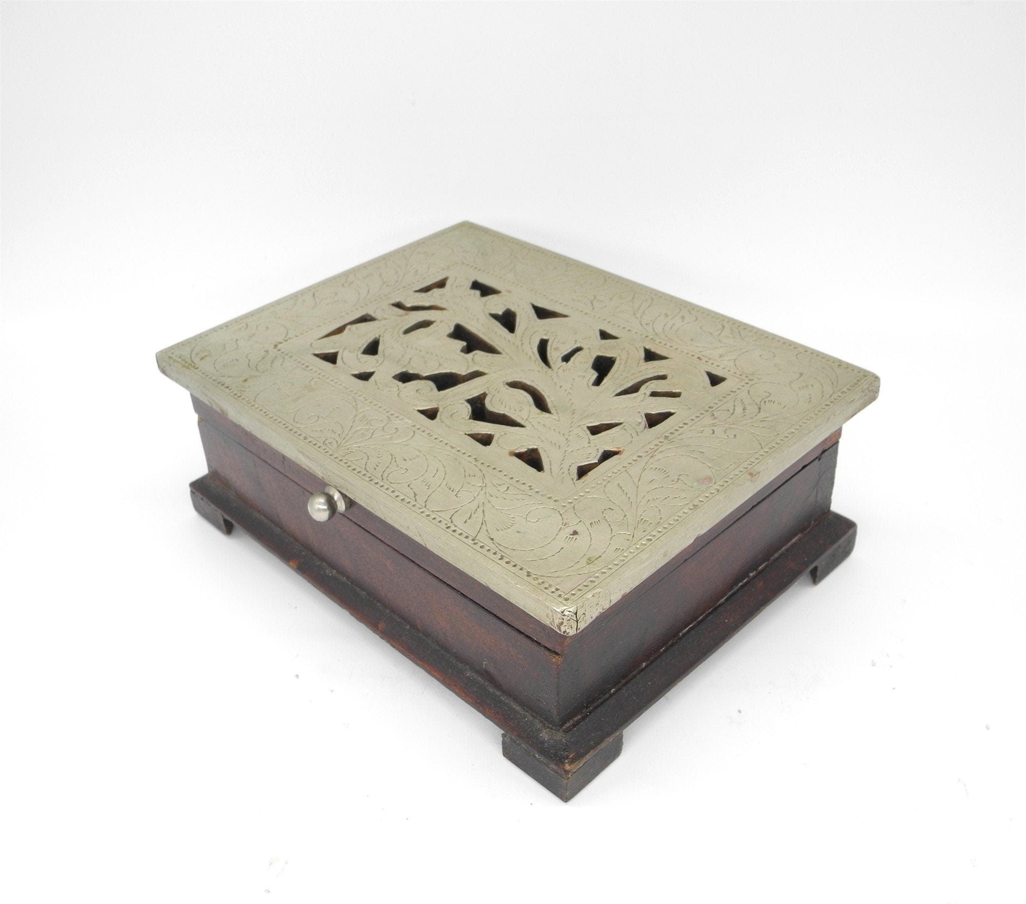 Vintage Wooden Trinket  Box with Silver colour Metal Cover , Trinket Box, Wooden Box, Dresser Box