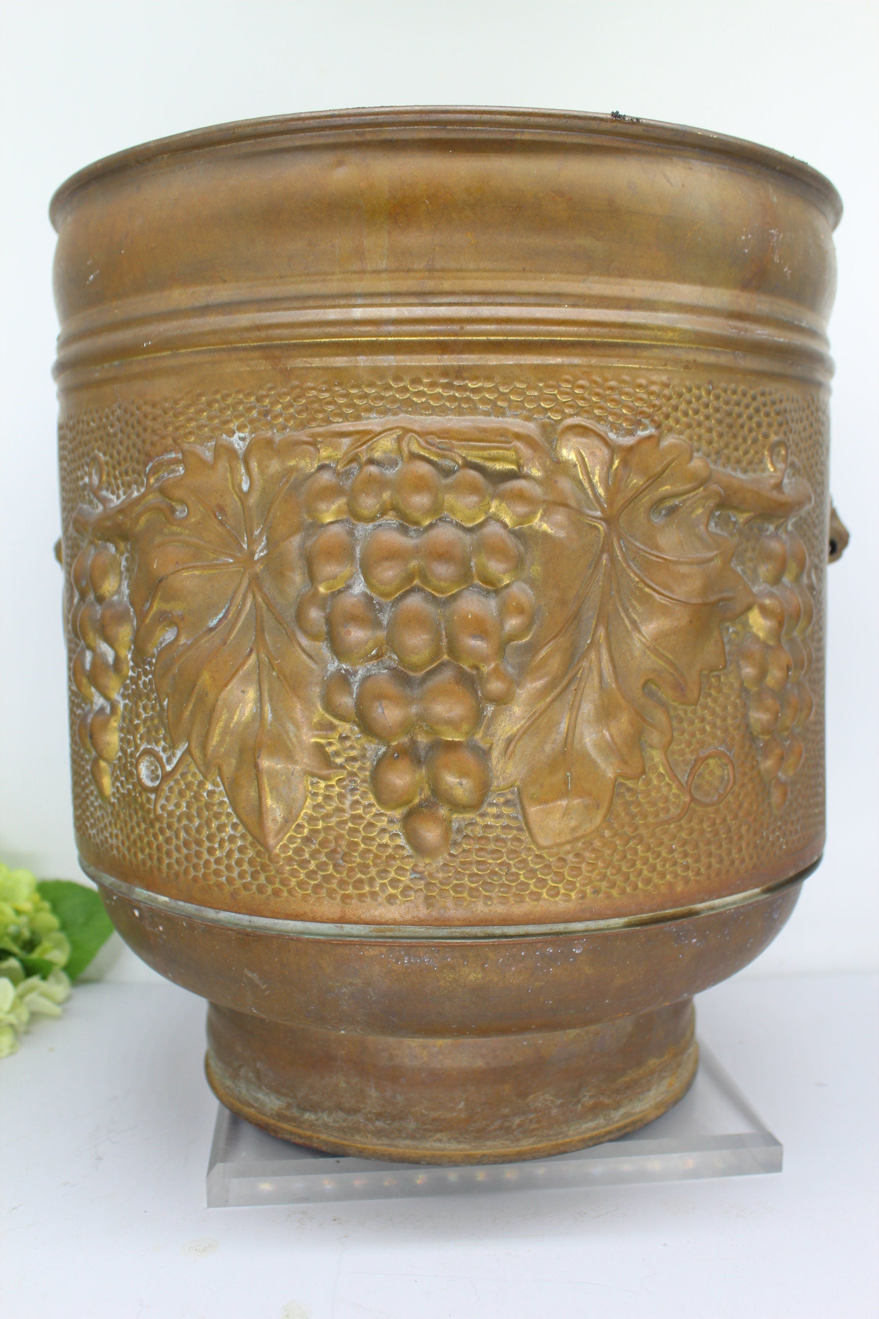 XL Bard England Brass planter