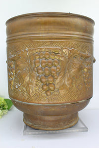 XL Bard England Brass planter