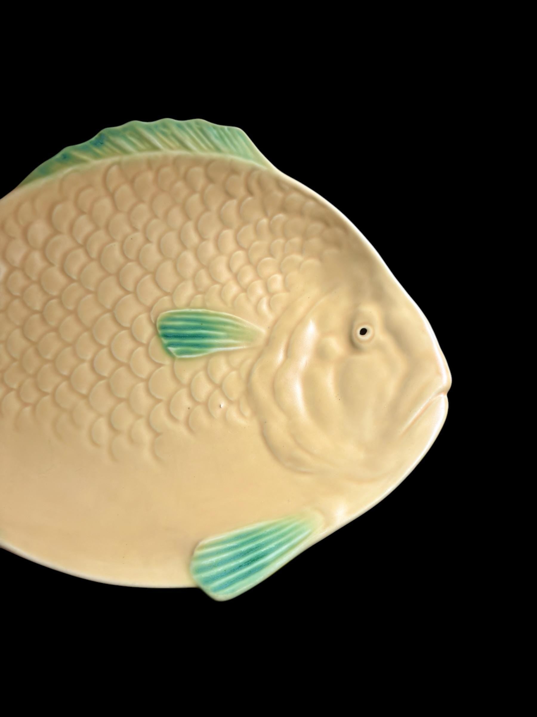 Large 38cm Art Deco fish platter, Shorter & Son Fisherware yellow fish shaped serving