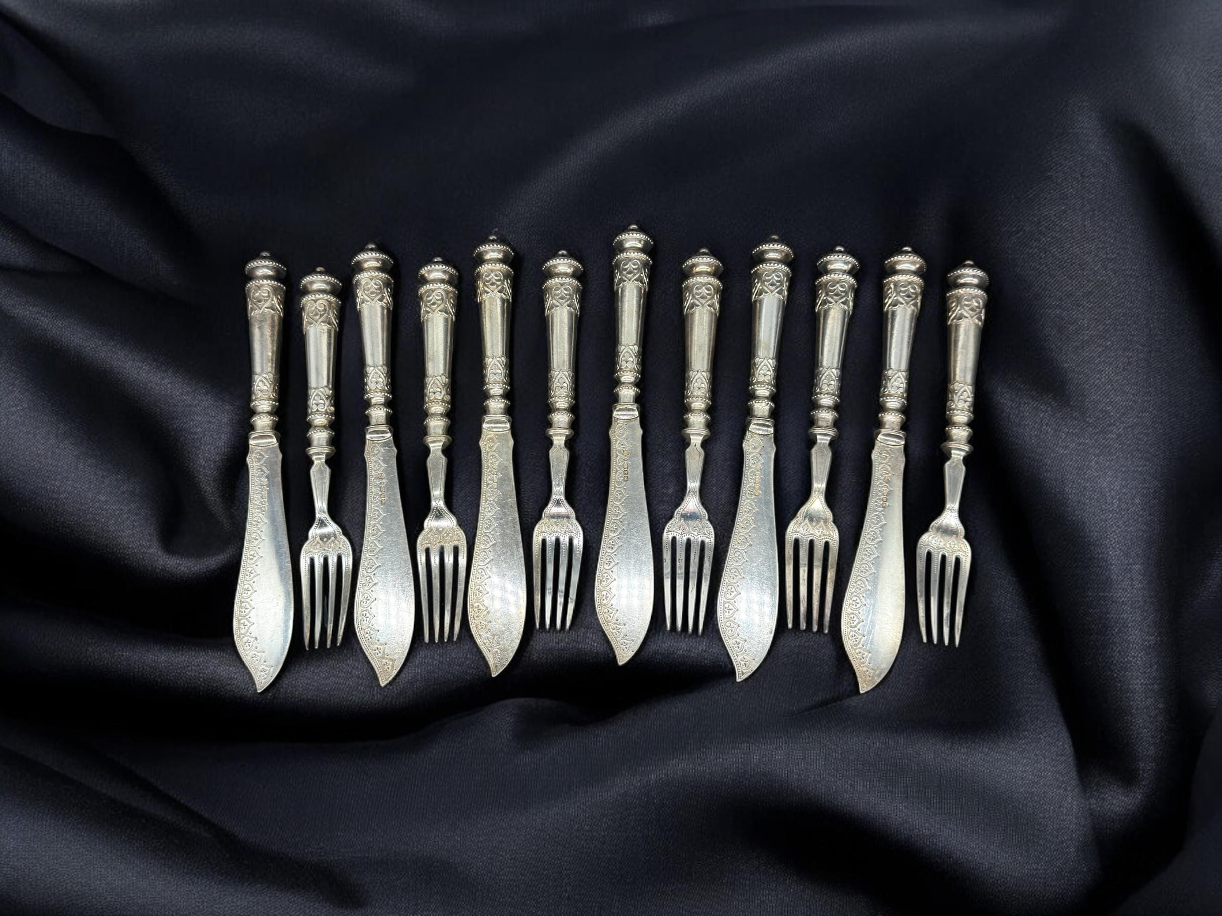 19th century set of 6 silver plated fork and knife,made in England