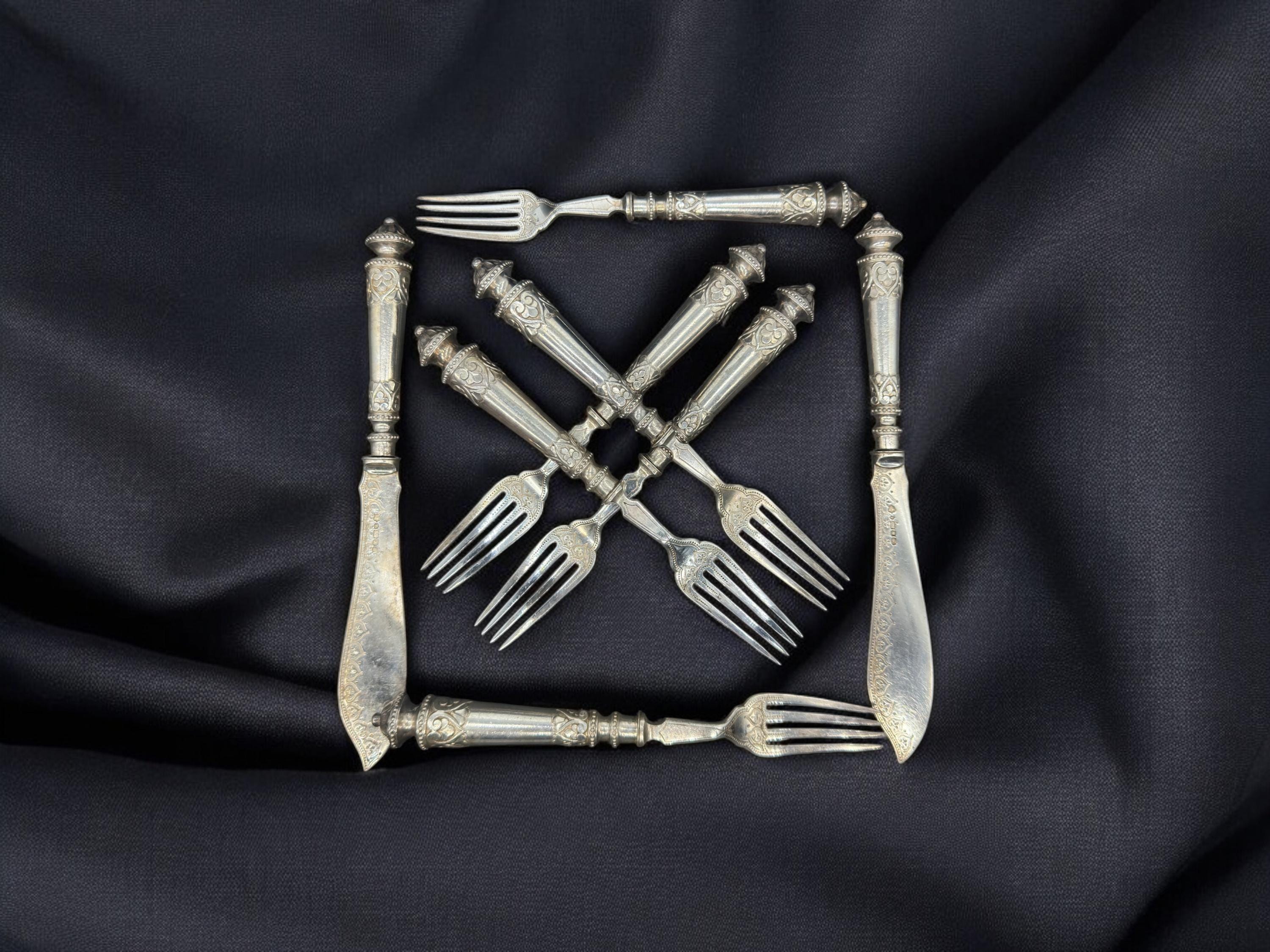 19th century set of 6 silver plated fork and knife,made in England