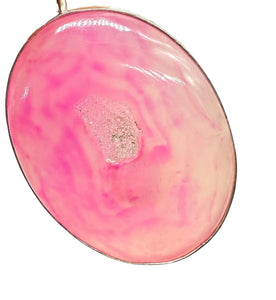 Pink agat pendant with druzy