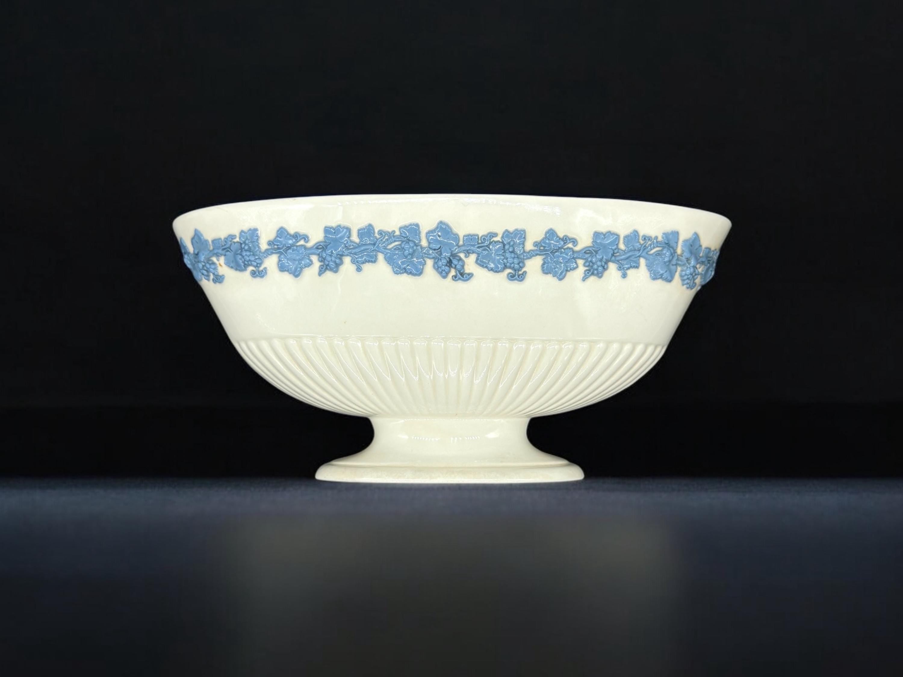 Vtg Wedgwood Queensware Oval Centerpiece Bowl Lavender on Cream