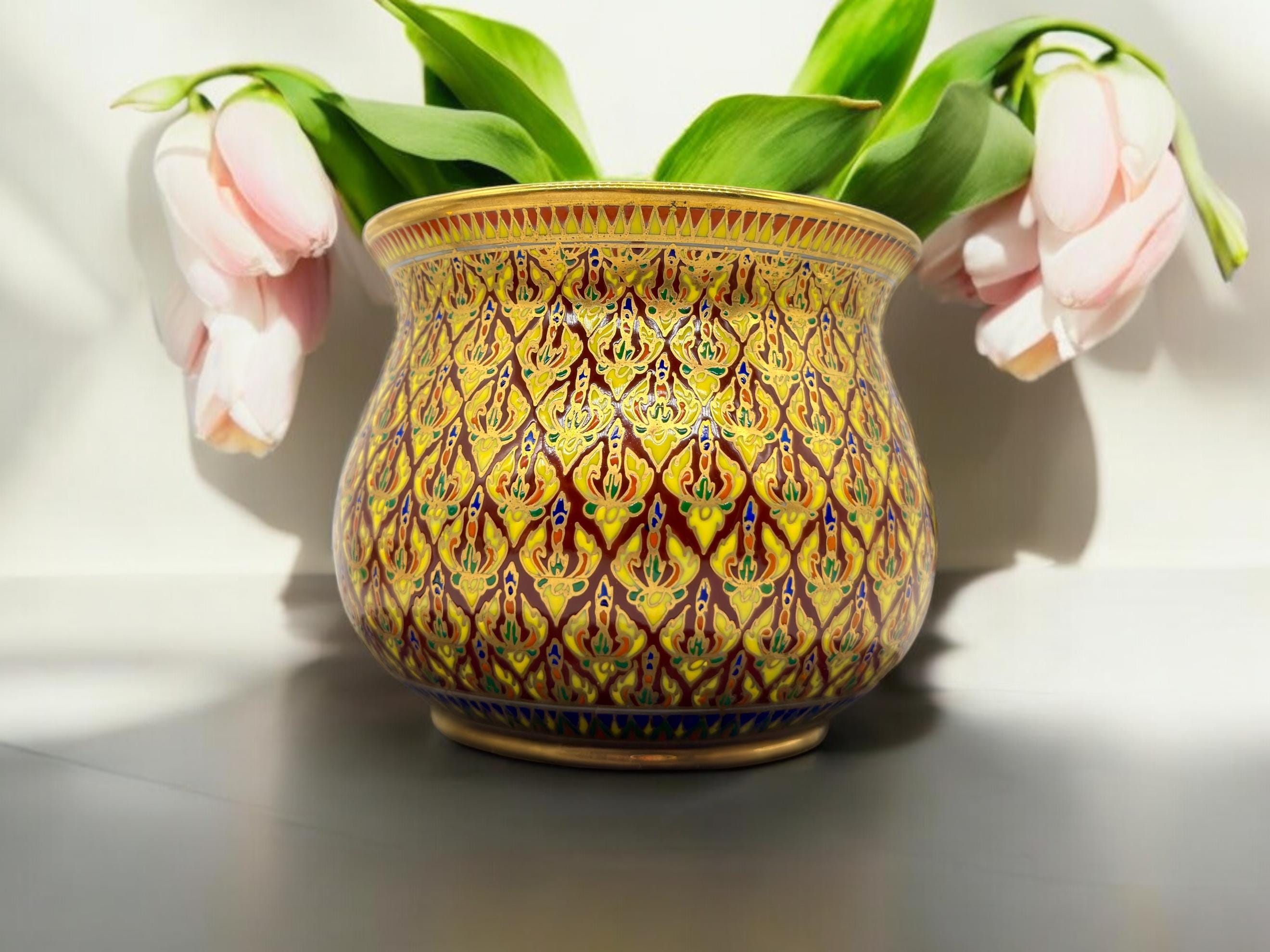 2 P Thai Gold Tone BENJARONG Porcelain  pot/vase with  plate base hand painted