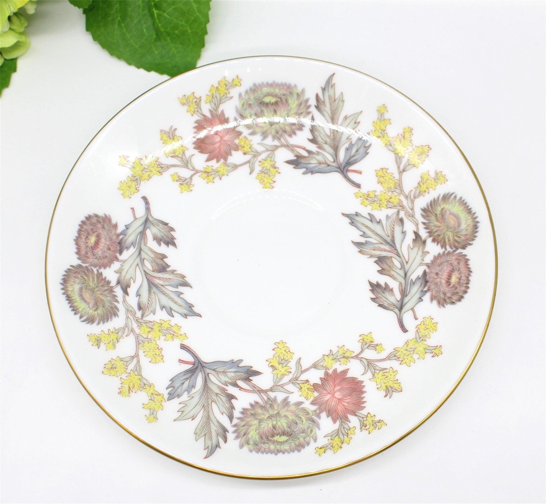 32p Wedgwood England Lichfield Trio and Plates, 8 Tea Trio, 8 Dinner Plate, Kitchen