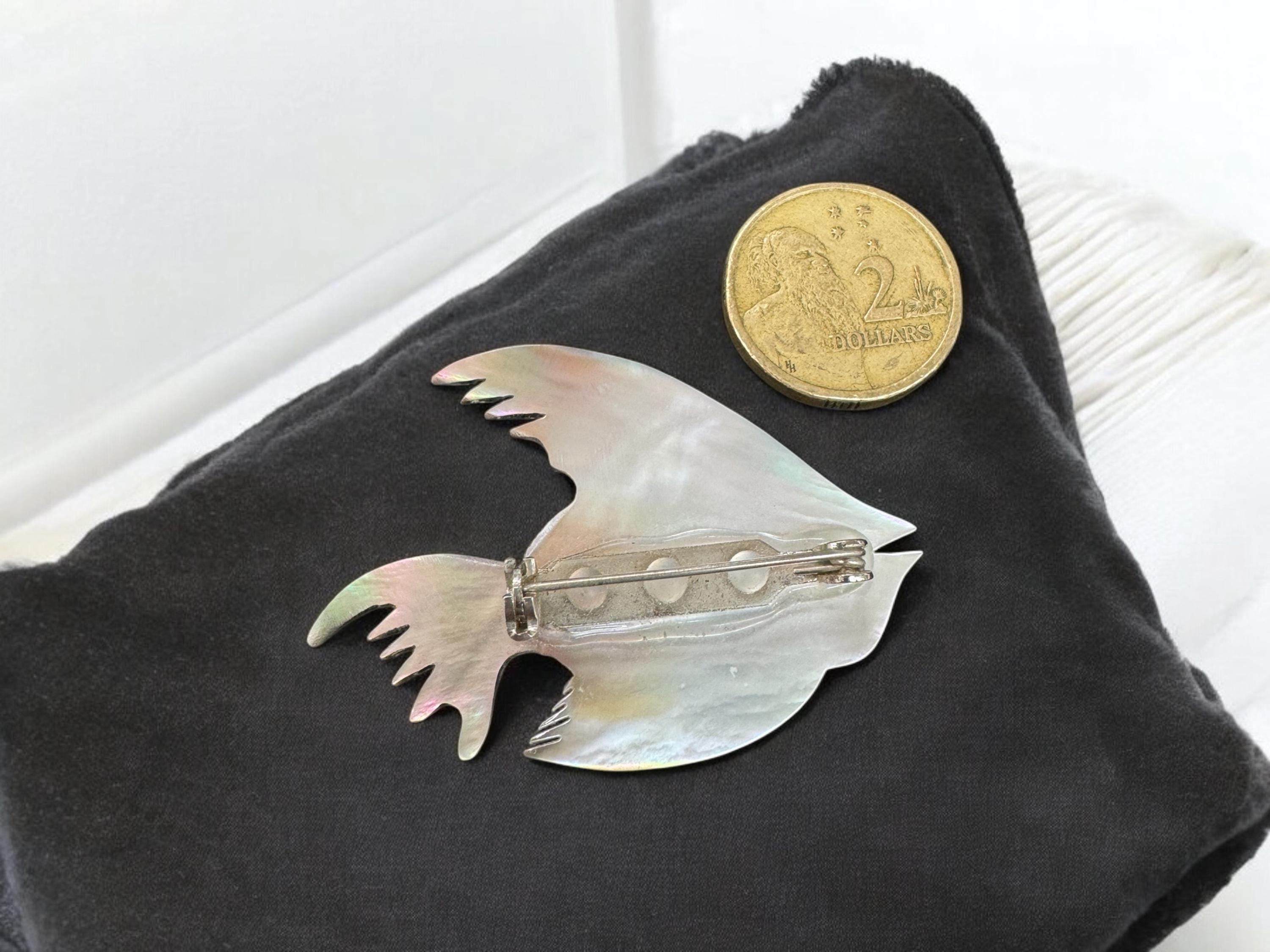 Angelfish shell made brooch