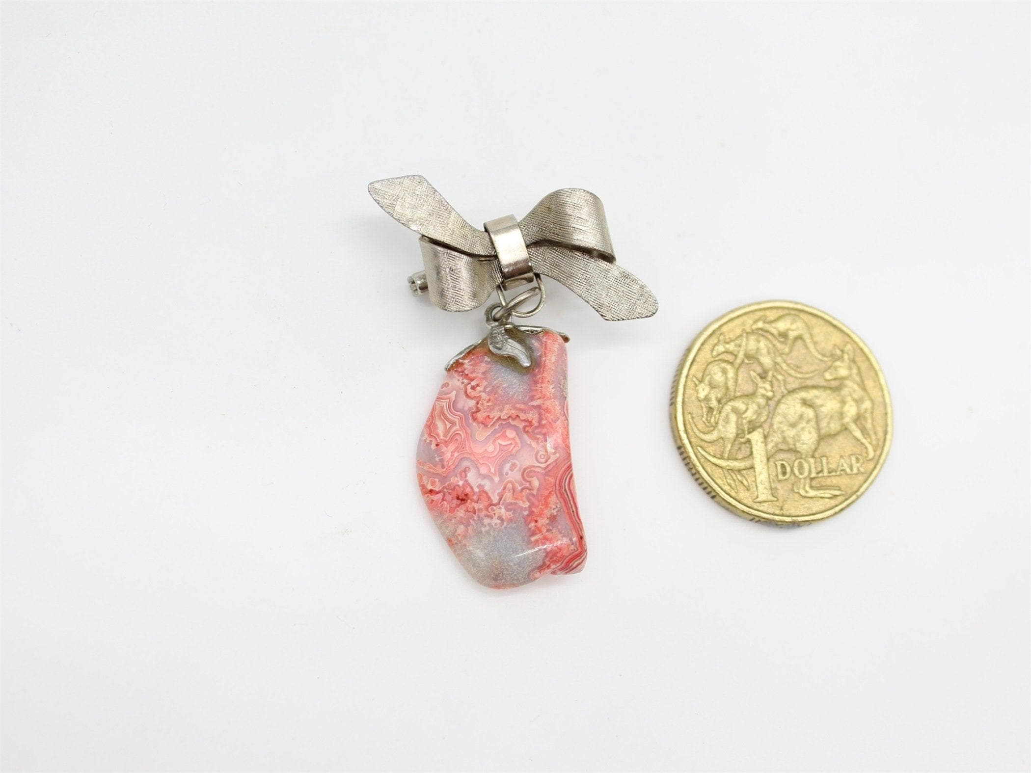 Vtg Bow And Drop rhodochrosite brooch, Jewellery