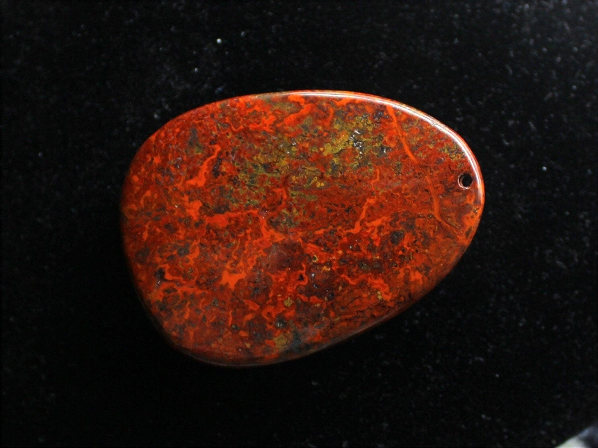 Vtg Red Stone Oval Pendant, Jewellery, Accessories