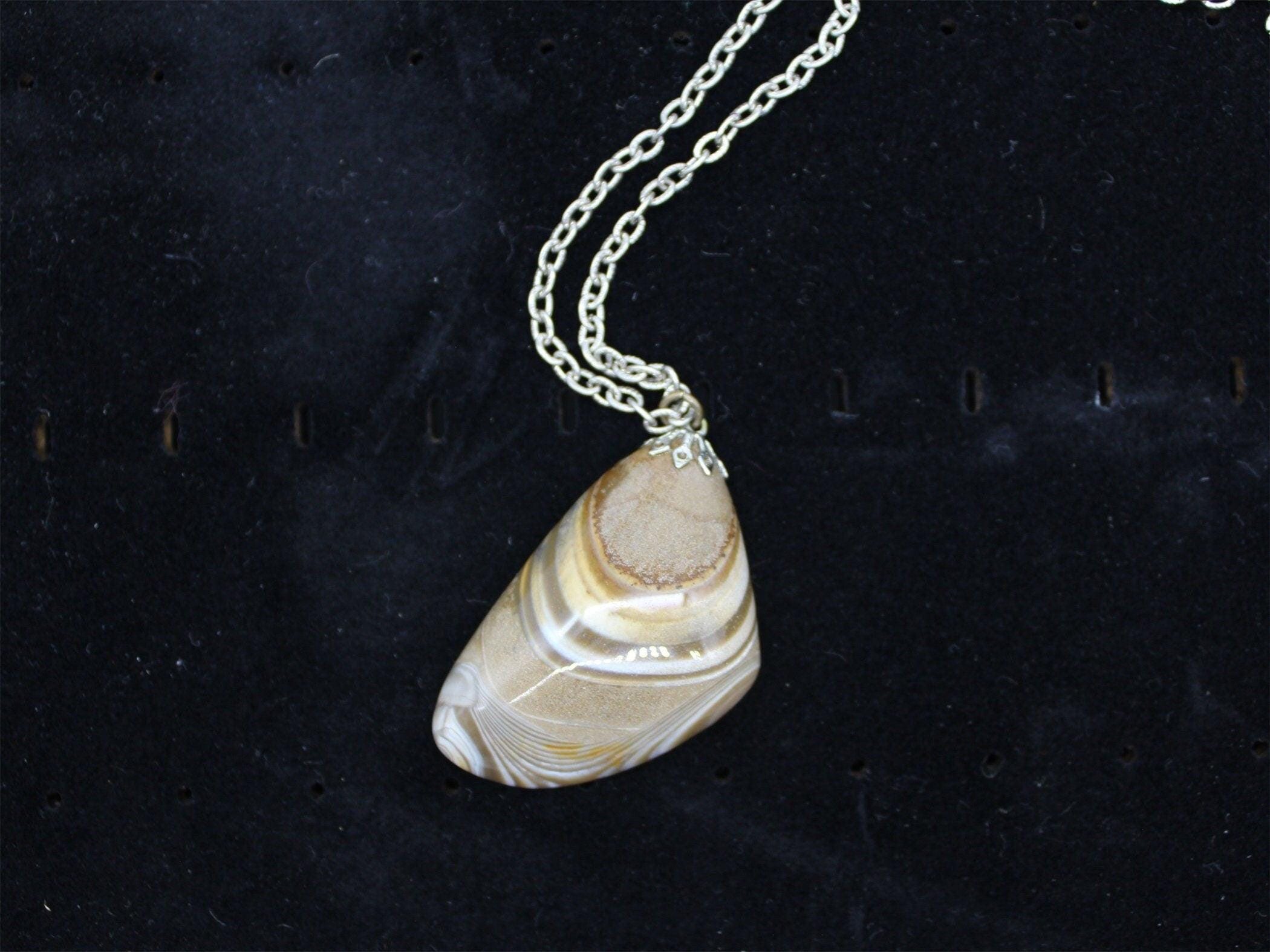 Vtg Natural Agate Pendant, Jewellery