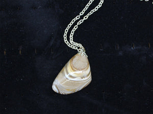 Vtg Natural Agate Pendant, Jewellery