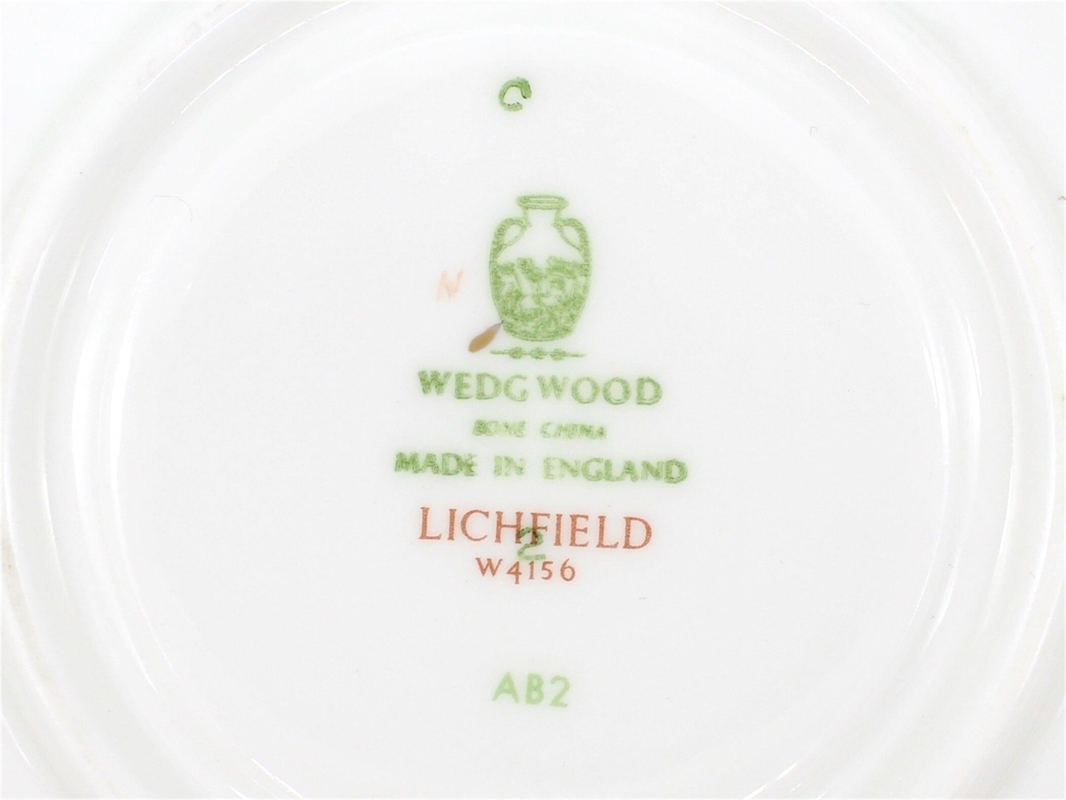 32p Wedgwood England Lichfield Trio and Plates, 8 Tea Trio, 8 Dinner Plate, Kitchen
