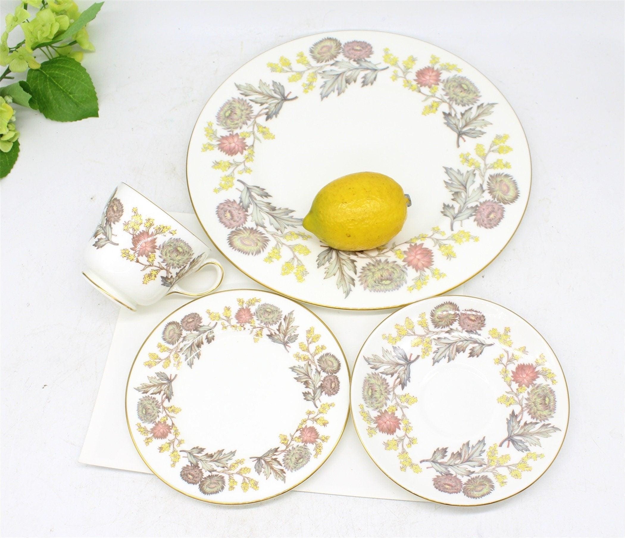 32p Wedgwood England Lichfield Trio and Plates, 8 Tea Trio, 8 Dinner Plate, Kitchen