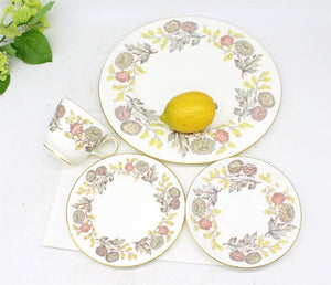 32p Wedgwood England Lichfield Trio and Plates, 8 Tea Trio, 8 Dinner Plate, Kitchen