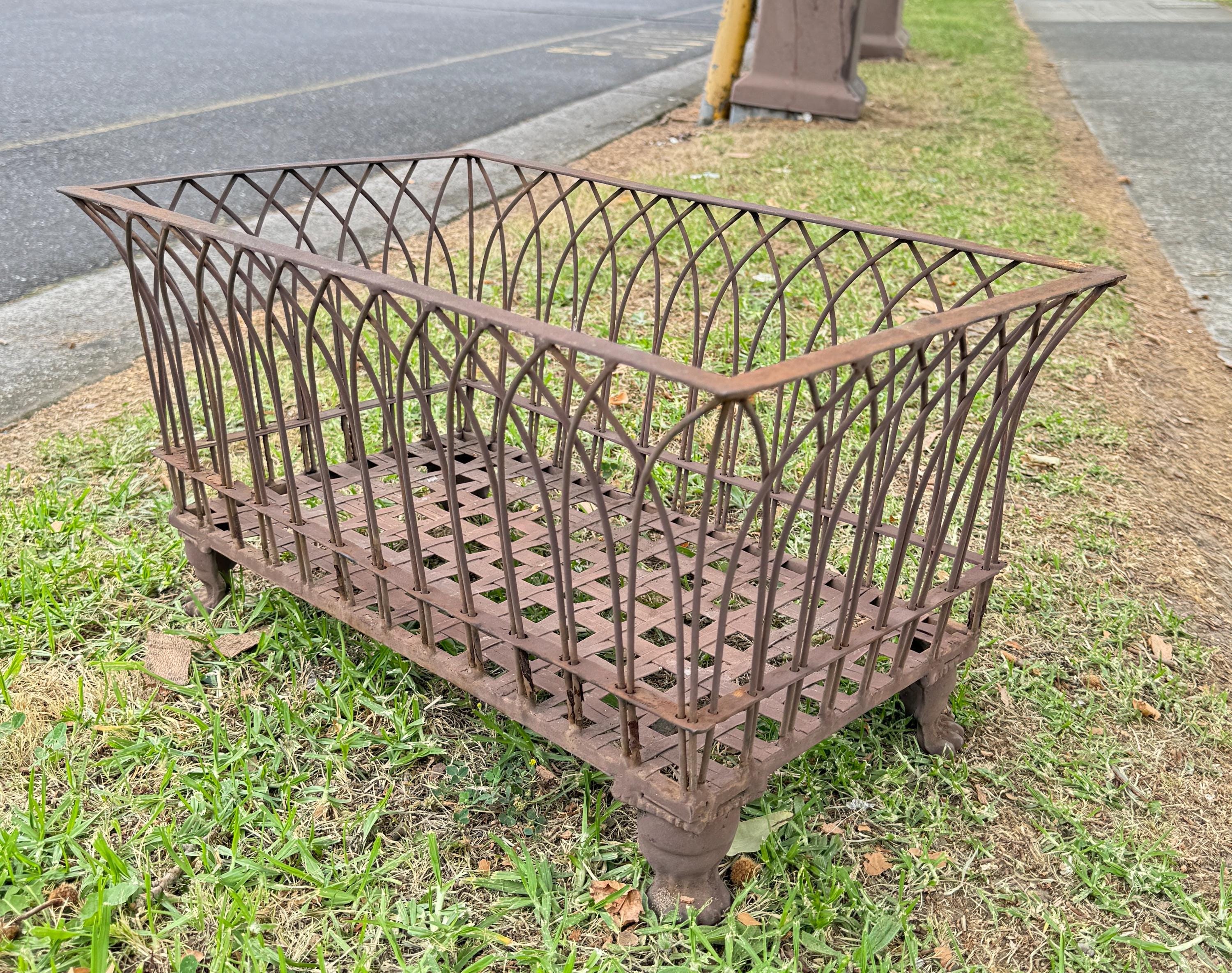 rustic iron classic design planter
